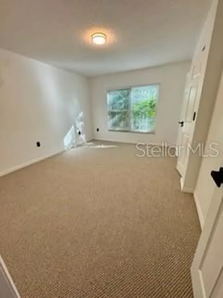 2462 Kingfisher Lane Clearwater FL 33762