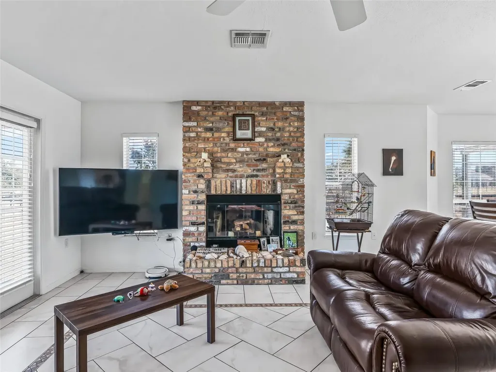 19830 SE 15th Place Morriston FL 32668