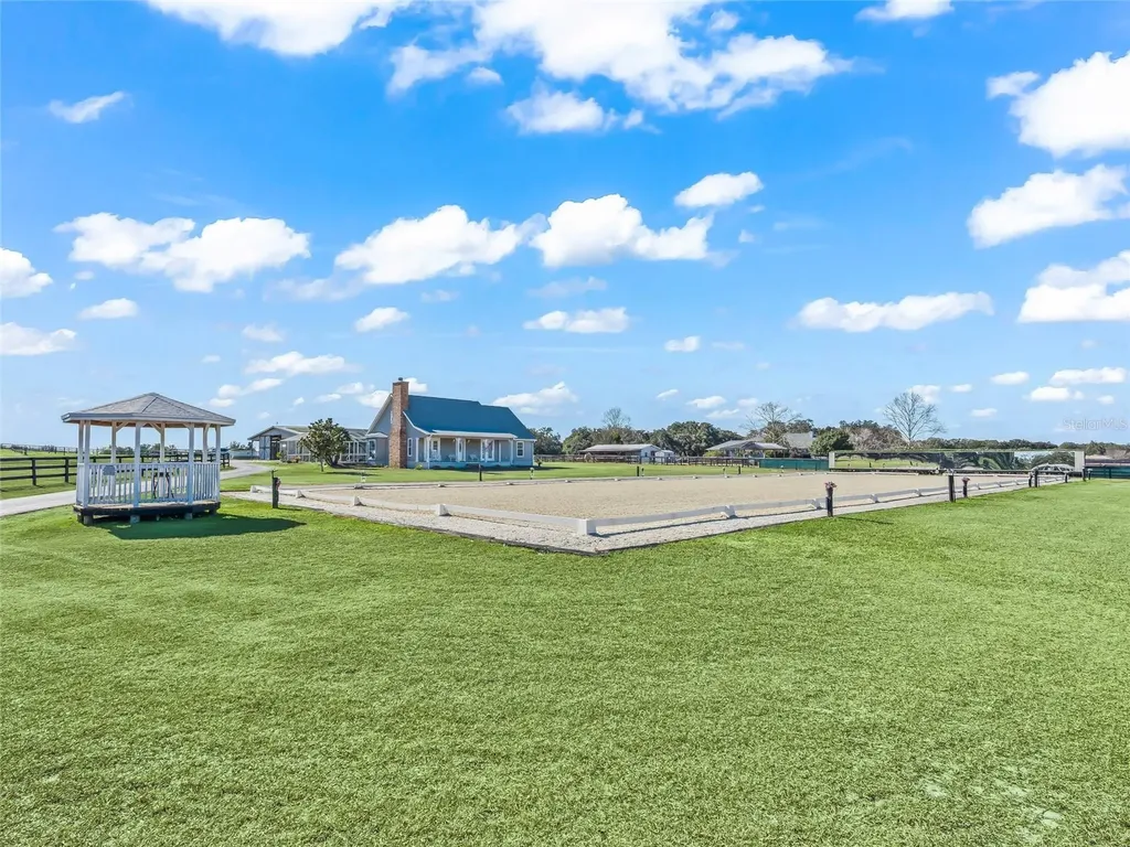 19830 SE 15th Place Morriston FL 32668