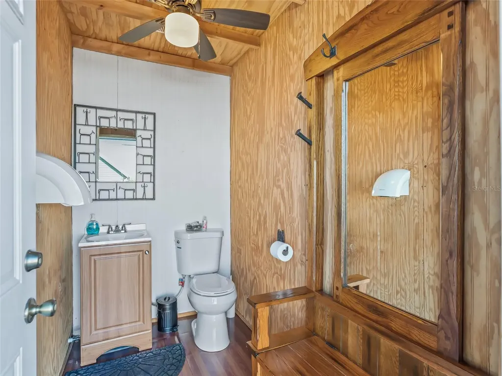 19830 SE 15th Place Morriston FL 32668