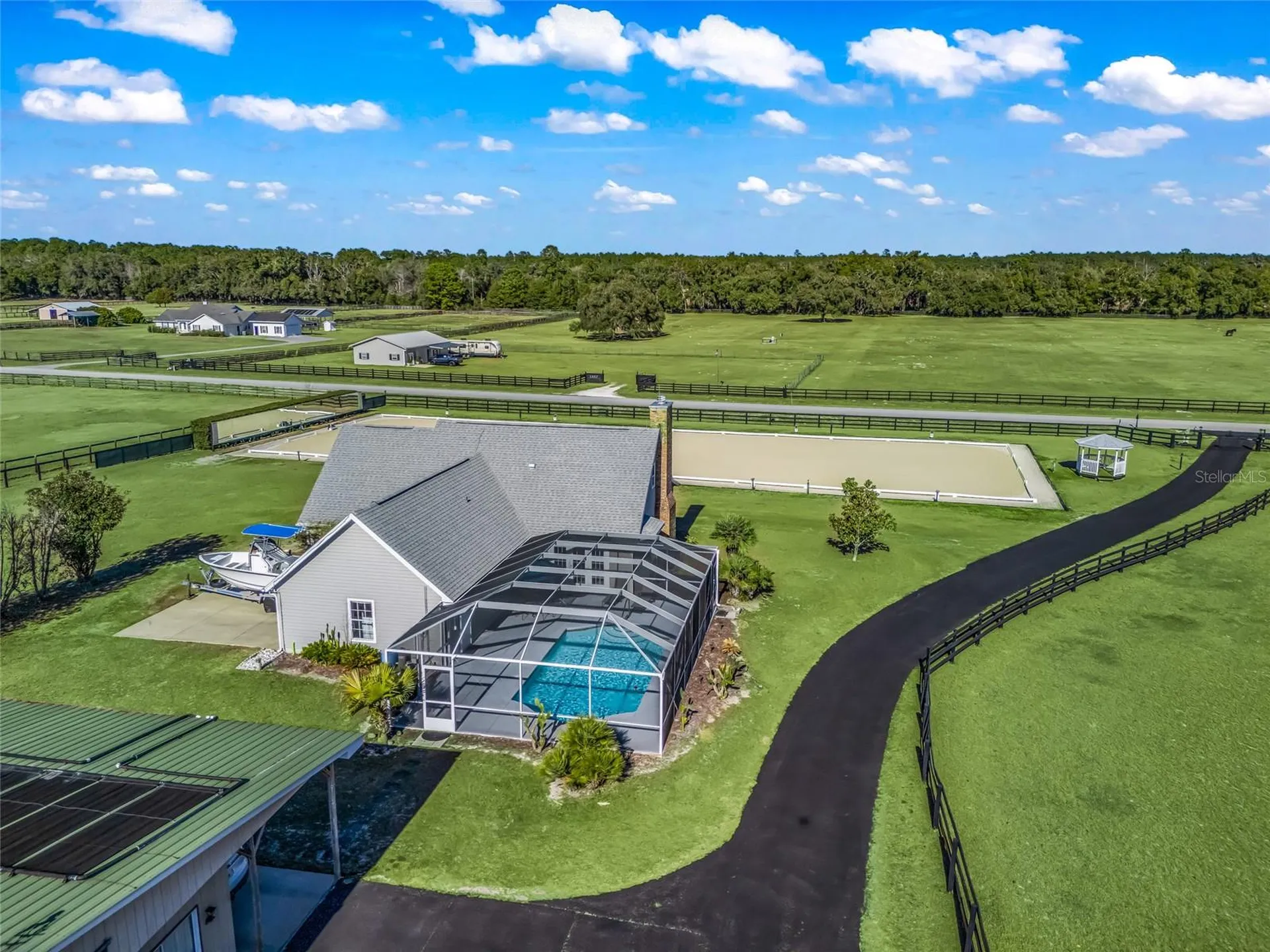 19830 SE 15th Place Morriston FL 32668