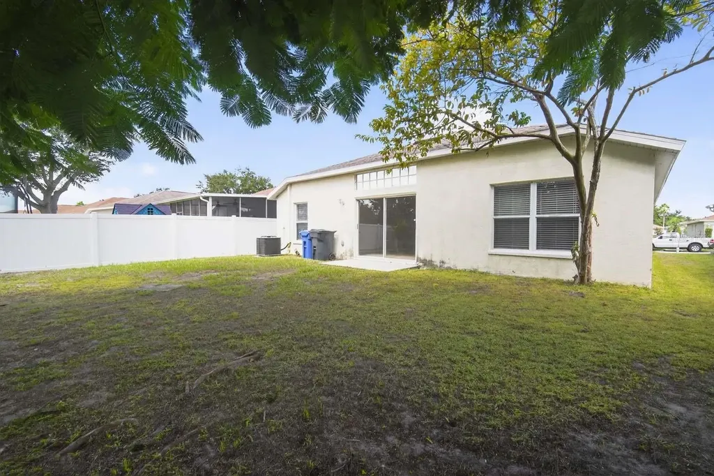 12630 Early Run Lane Riverview FL 33578