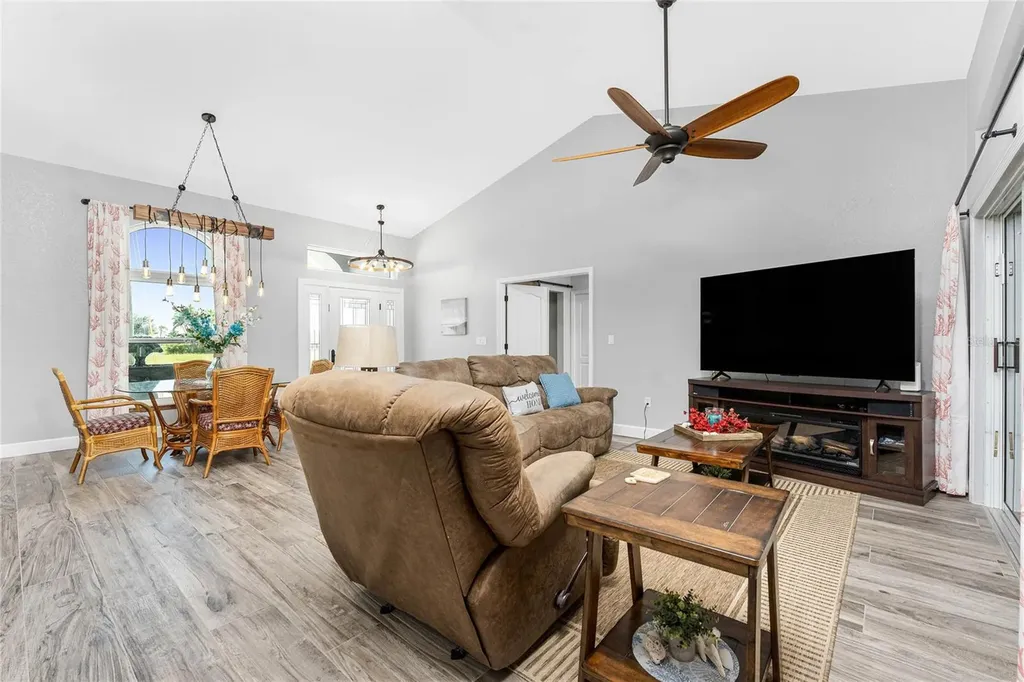 20 Bunker Terrace Rotonda West FL 33947