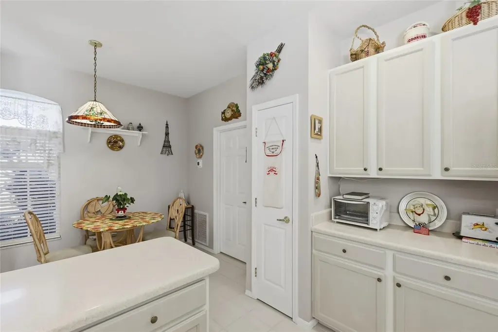 6290 Buckingham Street Sarasota FL 34238