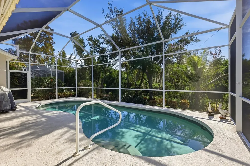6290 Buckingham Street Sarasota FL 34238