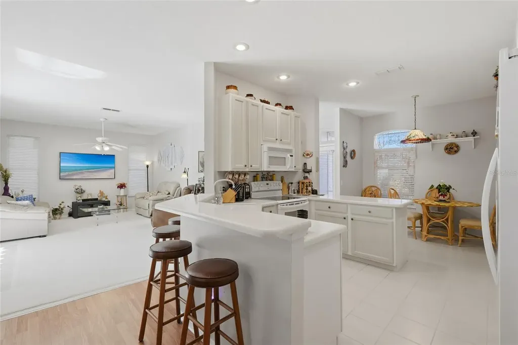 6290 Buckingham Street Sarasota FL 34238