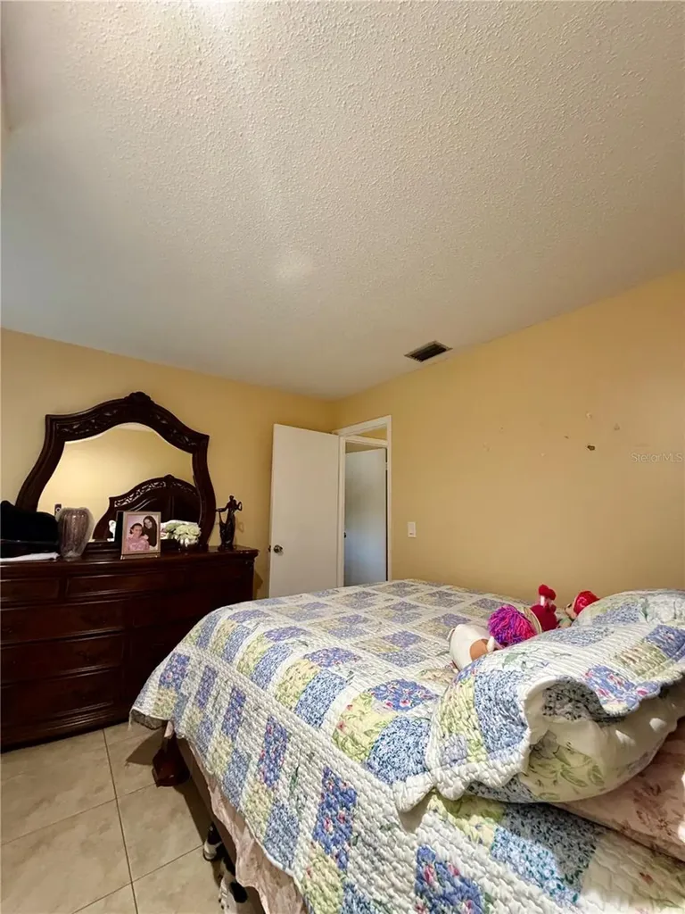 8026 Jackson Springs Road Tampa FL 33615