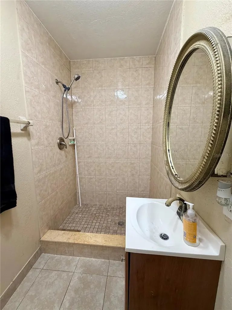 8026 Jackson Springs Road Tampa FL 33615