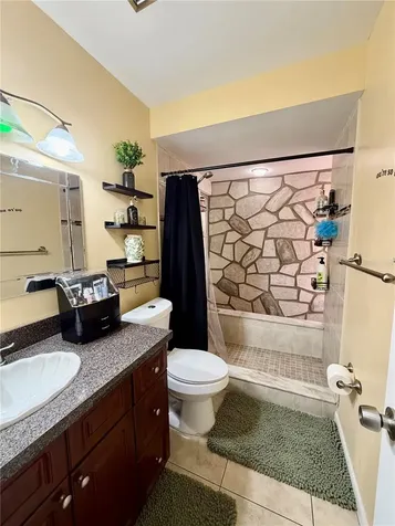 8026 Jackson Springs Road Tampa FL 33615
