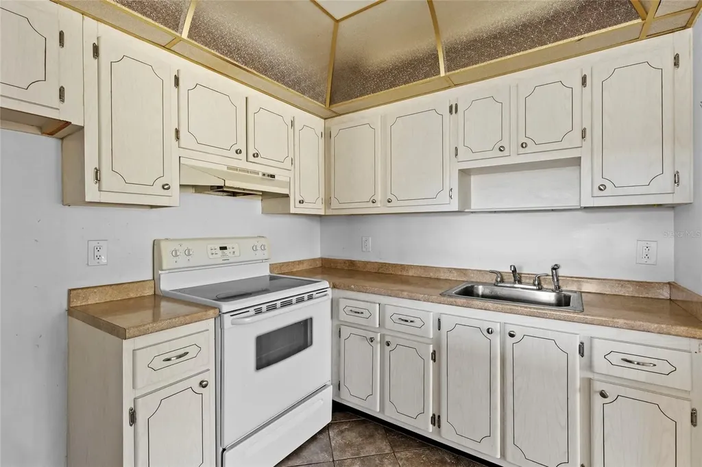 187 Saxony Terrace Delray Beach FL 33446
