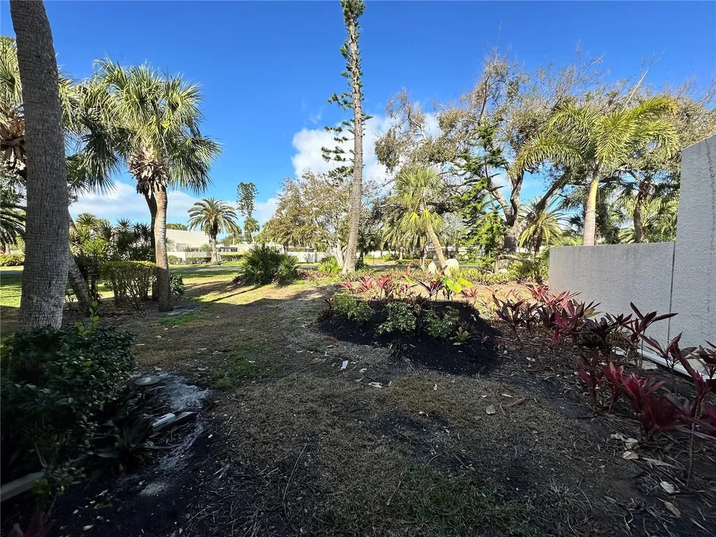 655 Woodlawn Drive Bradenton FL 34210