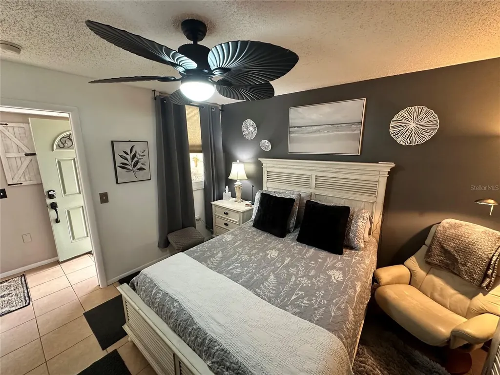 655 Woodlawn Drive Bradenton FL 34210