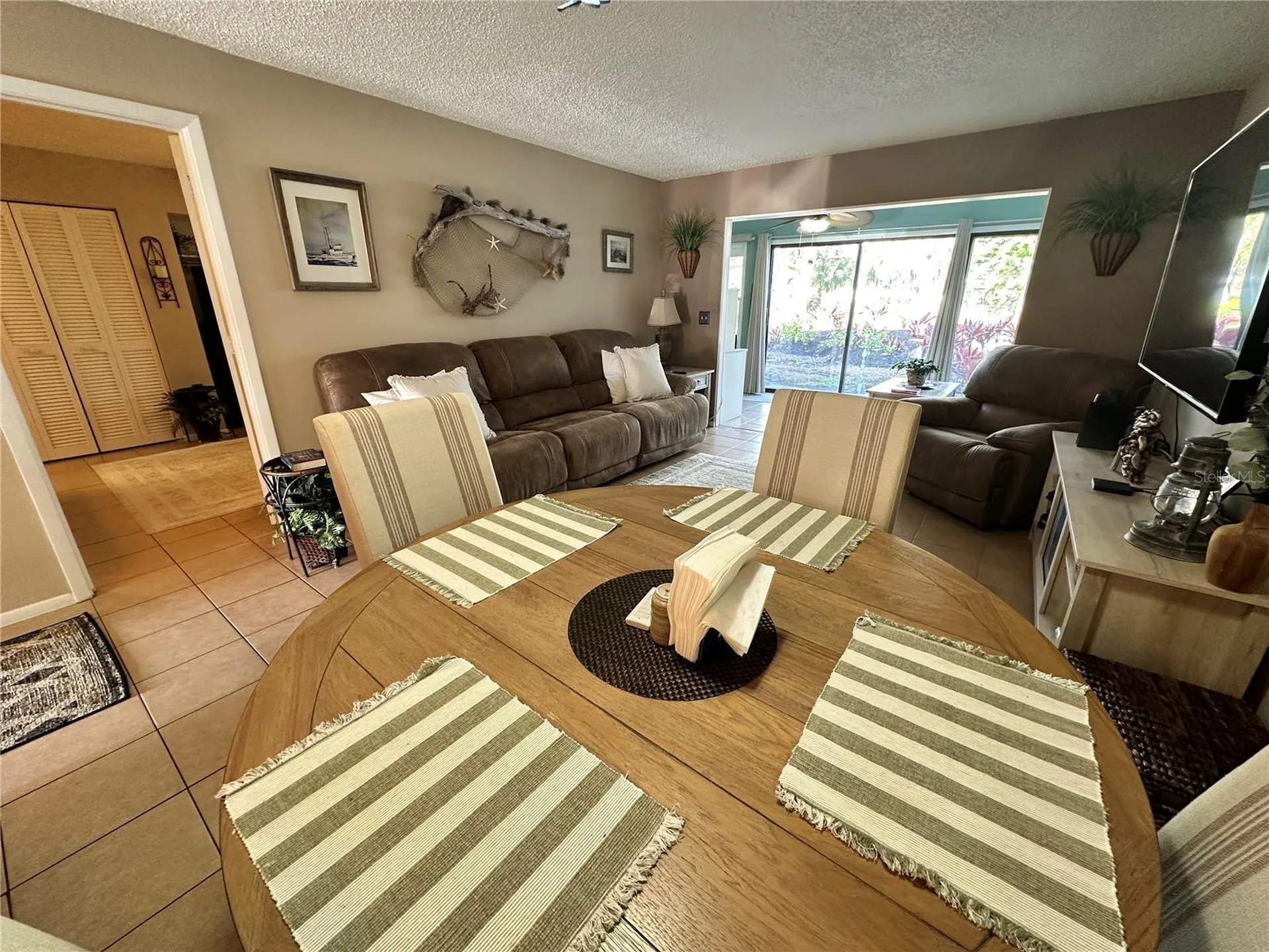 655 Woodlawn Drive Bradenton FL 34210