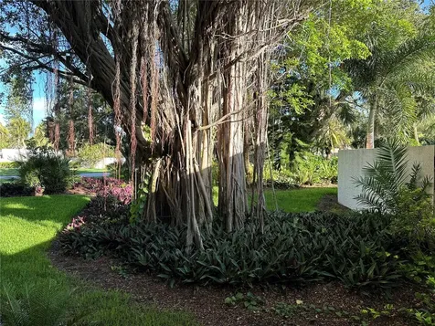 655 Woodlawn Drive Bradenton FL 34210
