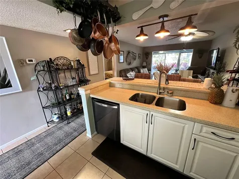 655 Woodlawn Drive Bradenton FL 34210