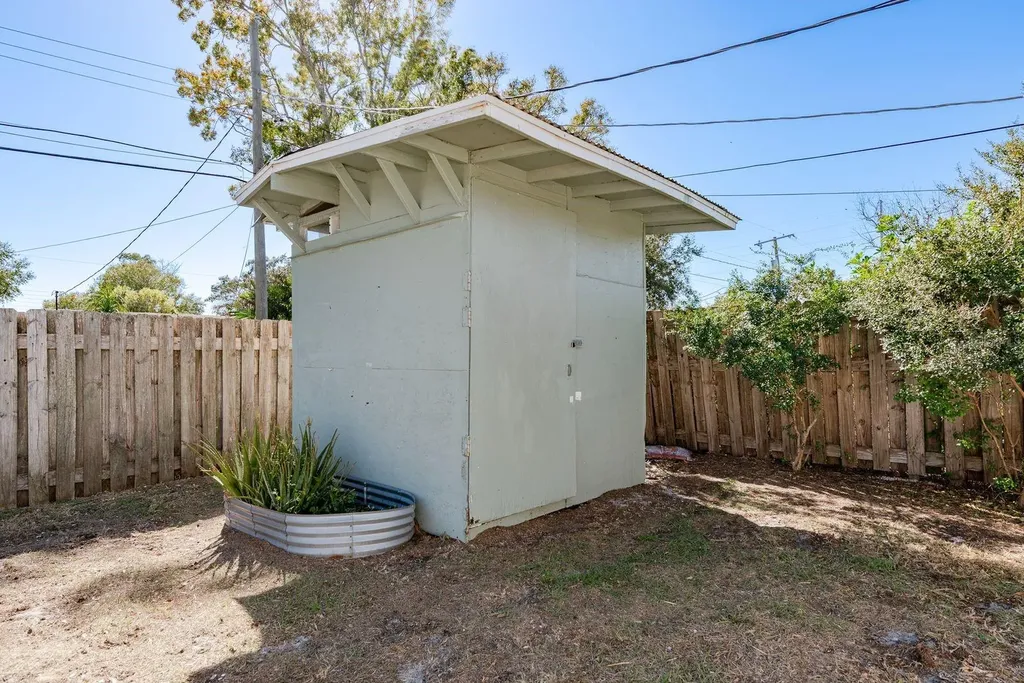 4430 W Trilby Avenue Tampa FL 33616