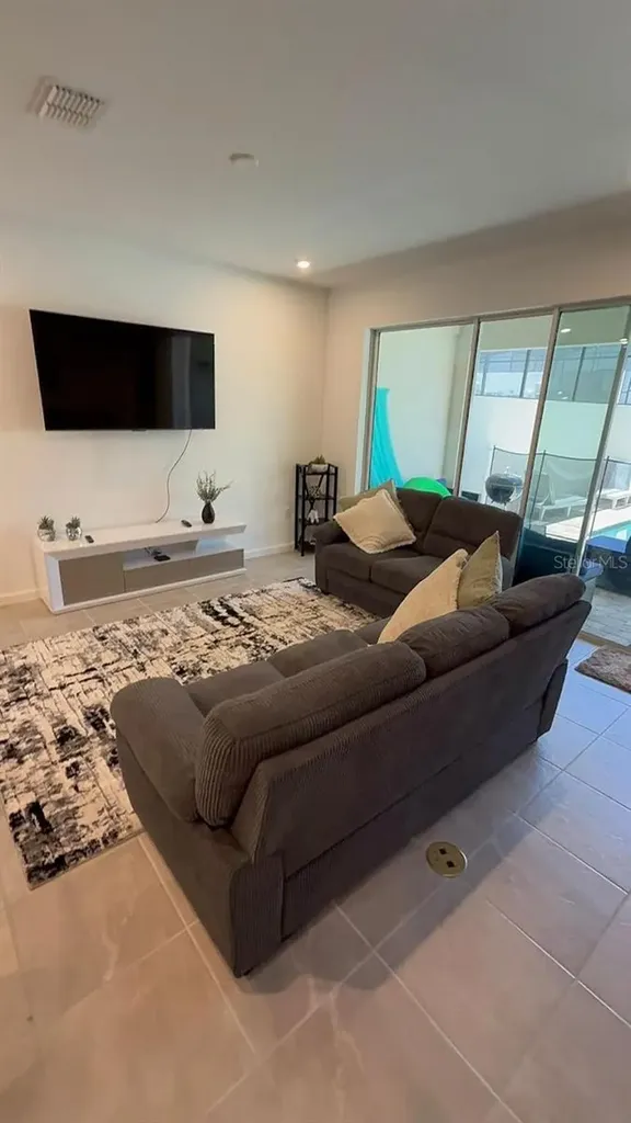 2334 Zaballina Place Kissimmee FL 34747