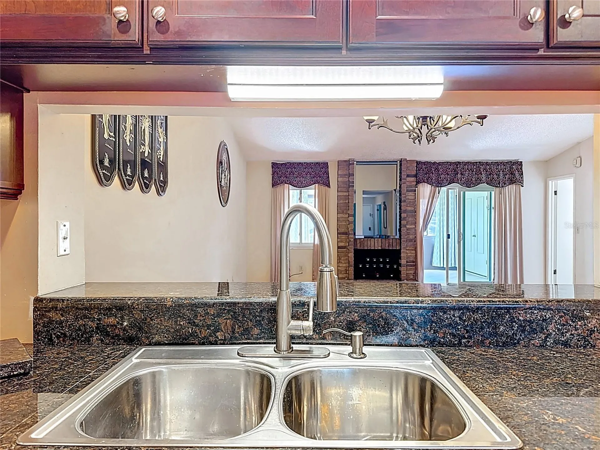 2 Escondido Circle Altamonte Springs FL 32701