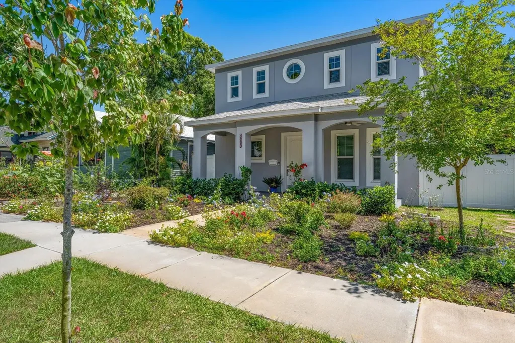1120 24th Avenue N St Petersburg FL 33704