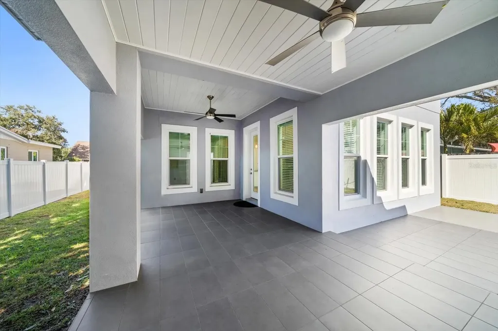 1120 24th Avenue N St Petersburg FL 33704