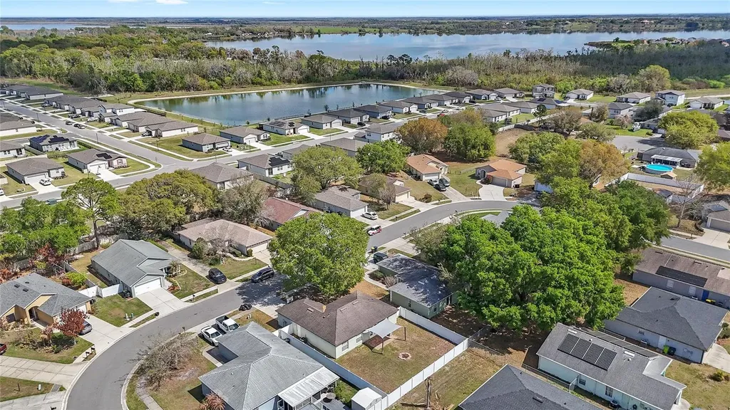 145 Eagle Point Boulevard Auburndale FL 33823