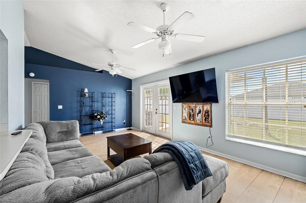 145 Eagle Point Boulevard Auburndale FL 33823