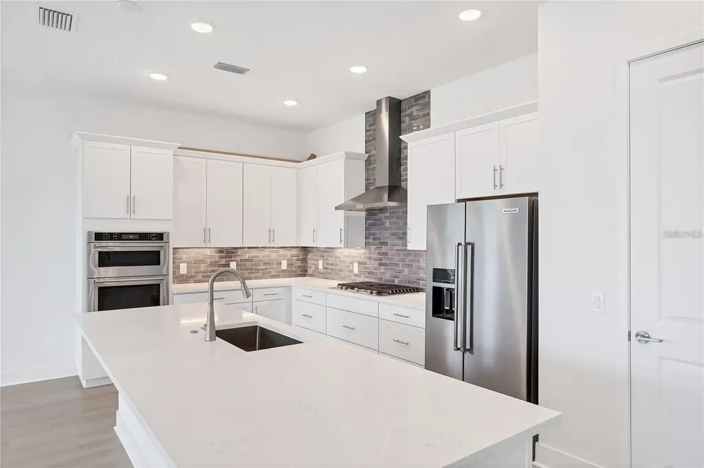 705 Anegada Lane Sarasota FL 34234