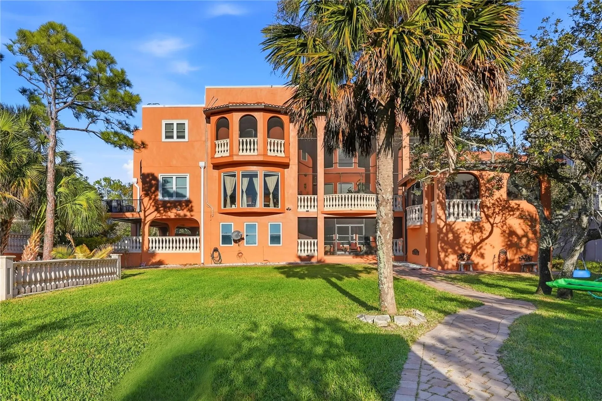 9017 Baywood Park Drive Seminole FL 33777