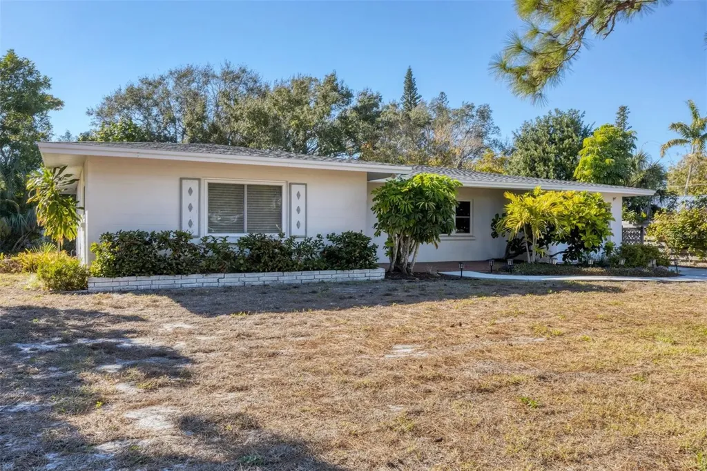 5201 Stevens Drive Sarasota FL 34234
