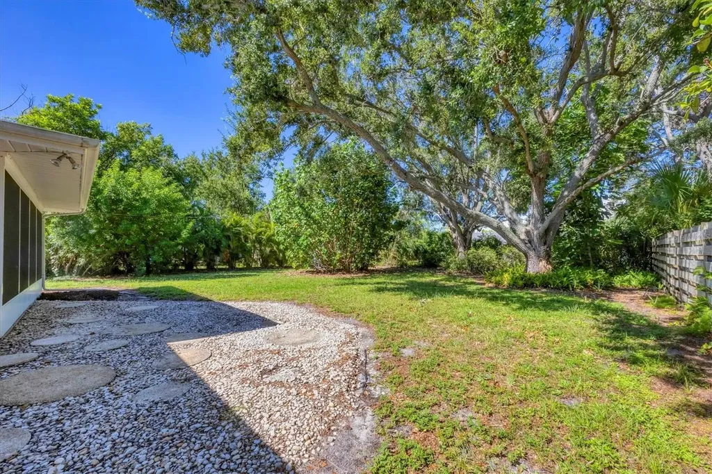 5201 Stevens Drive Sarasota FL 34234