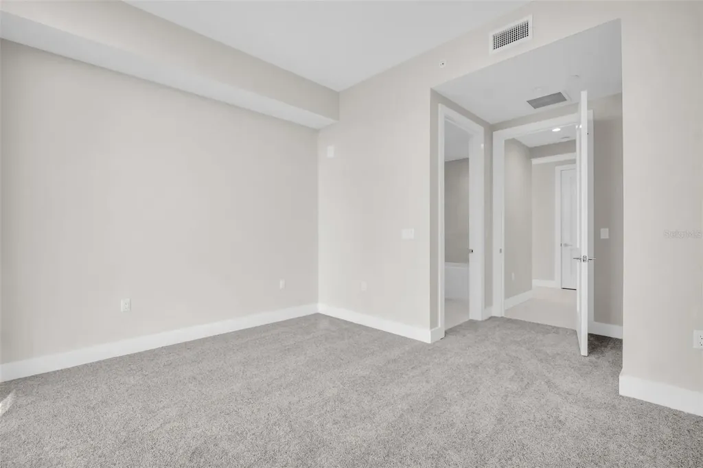 275 1st Avenue S St Petersburg FL 33701