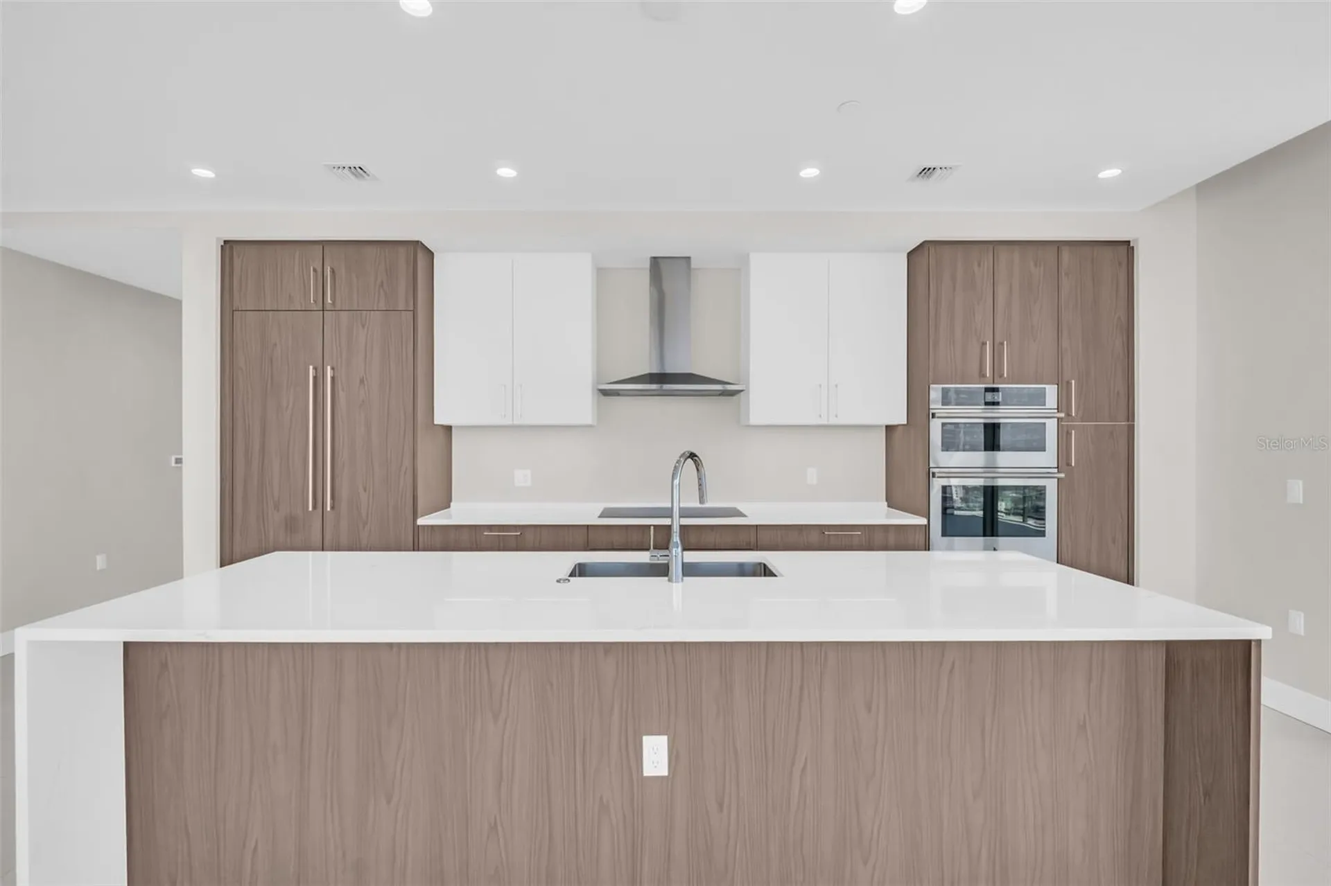 275 1st Avenue S St Petersburg FL 33701