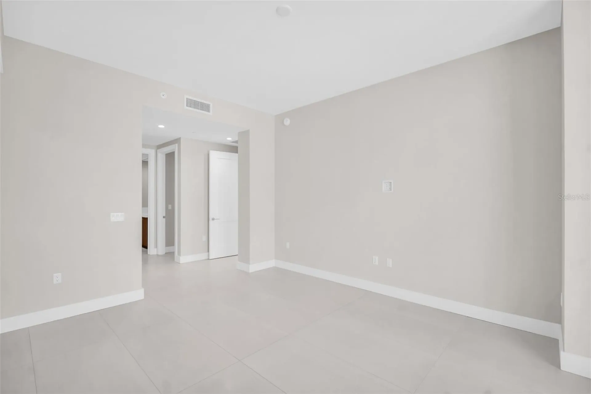 275 1st Avenue S St Petersburg FL 33701