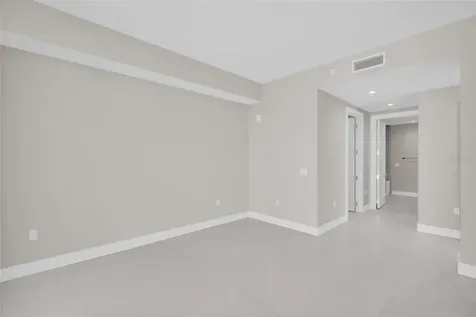 275 1st Avenue S St Petersburg FL 33701