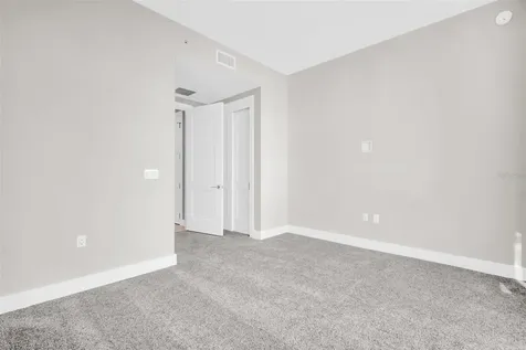 275 1st Avenue S St Petersburg FL 33701