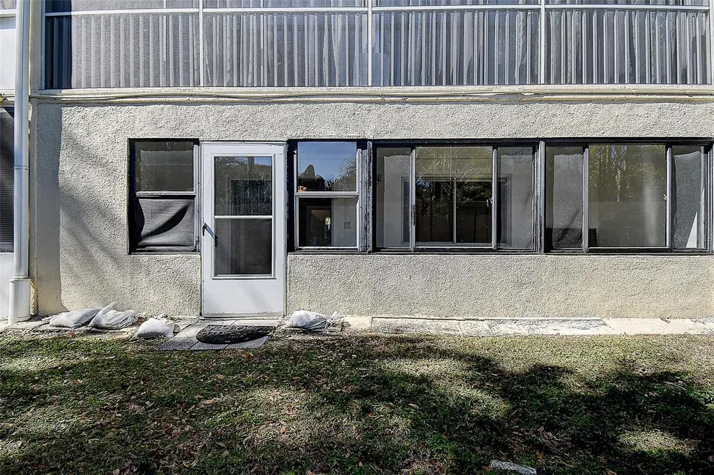 4435 1st Street NE St Petersburg FL 33703