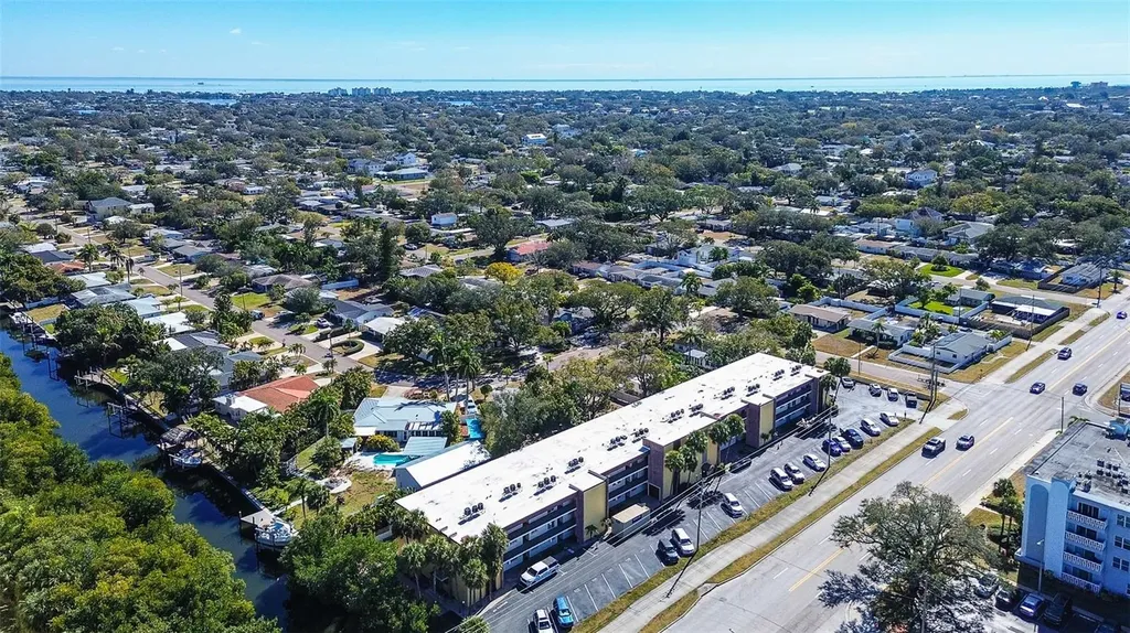 4435 1st Street NE St Petersburg FL 33703