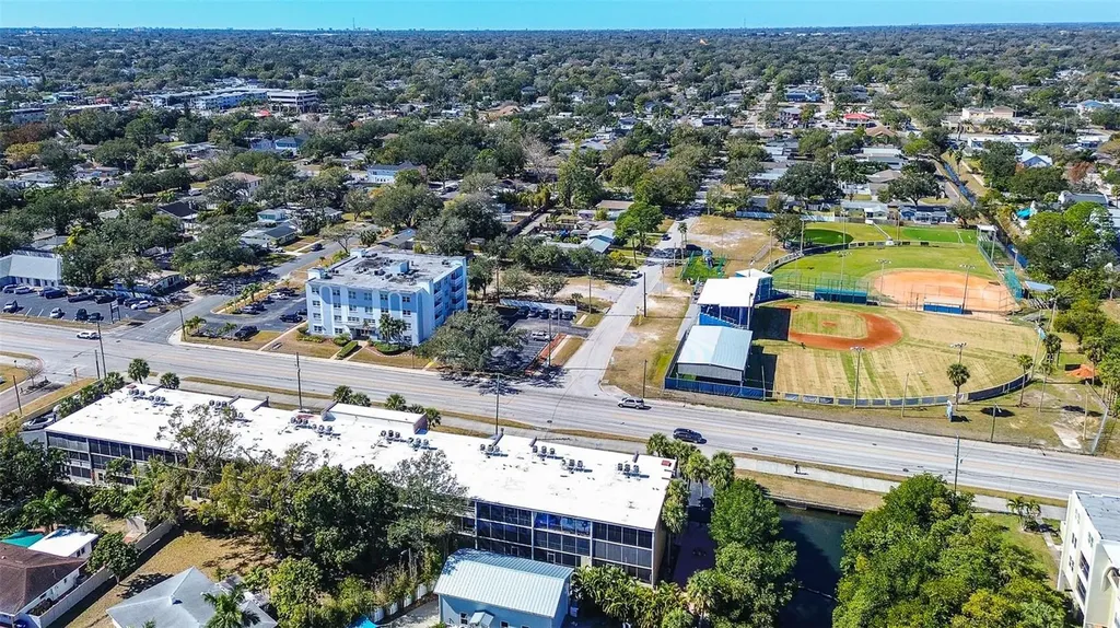 4435 1st Street NE St Petersburg FL 33703