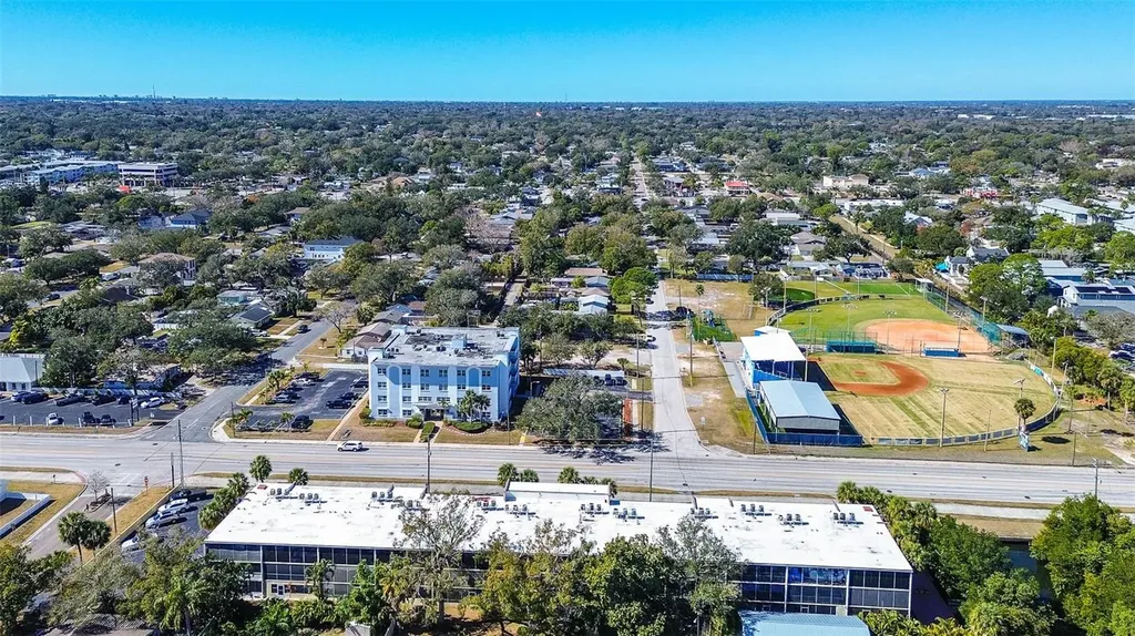 4435 1st Street NE St Petersburg FL 33703