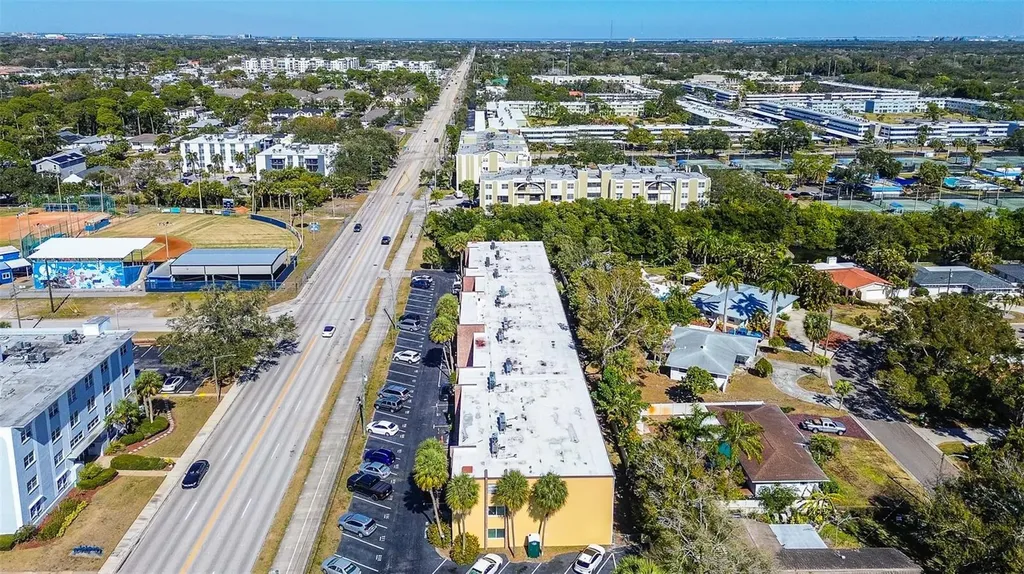 4435 1st Street NE St Petersburg FL 33703