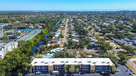 4435 1st Street NE St Petersburg FL 33703