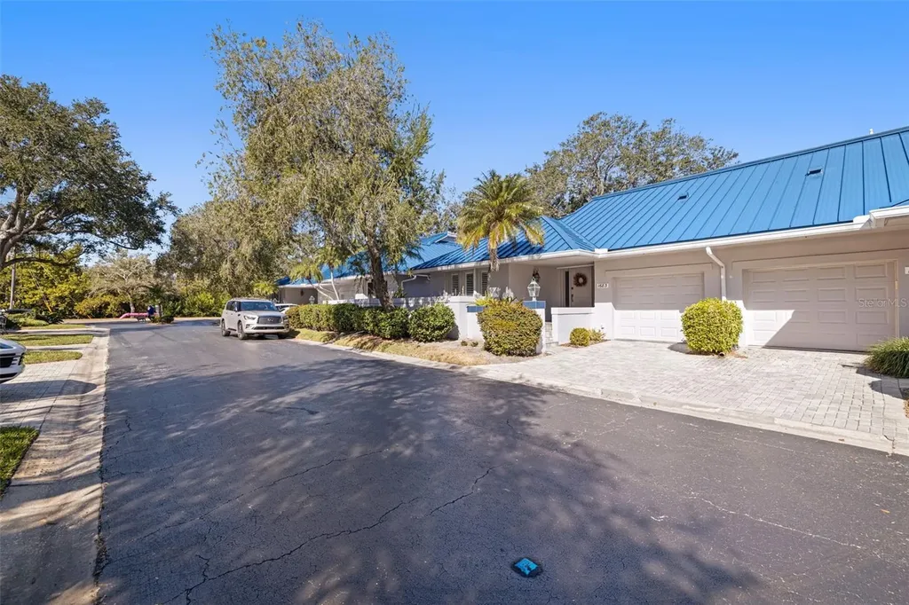 1683 Watermark Circle NE St Petersburg FL 33702