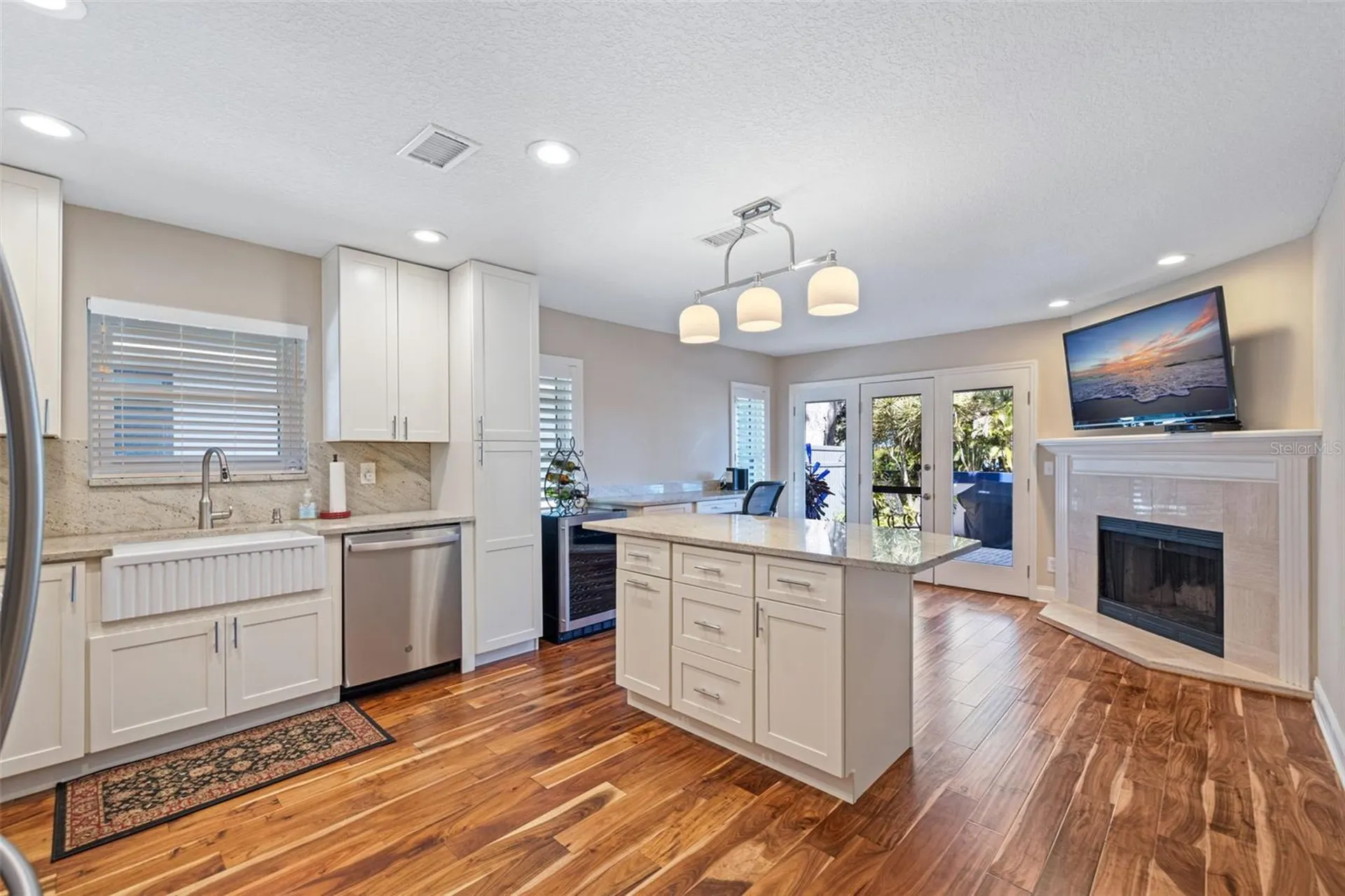 1683 Watermark Circle NE St Petersburg FL 33702