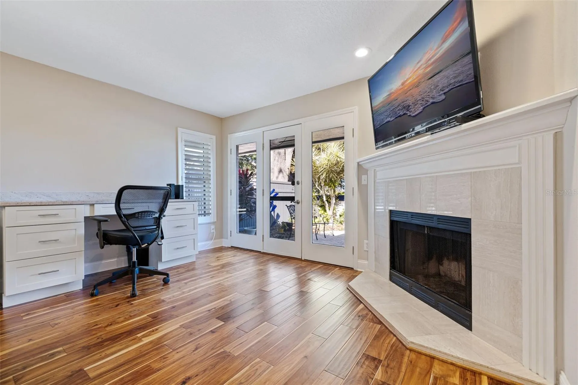 1683 Watermark Circle NE St Petersburg FL 33702