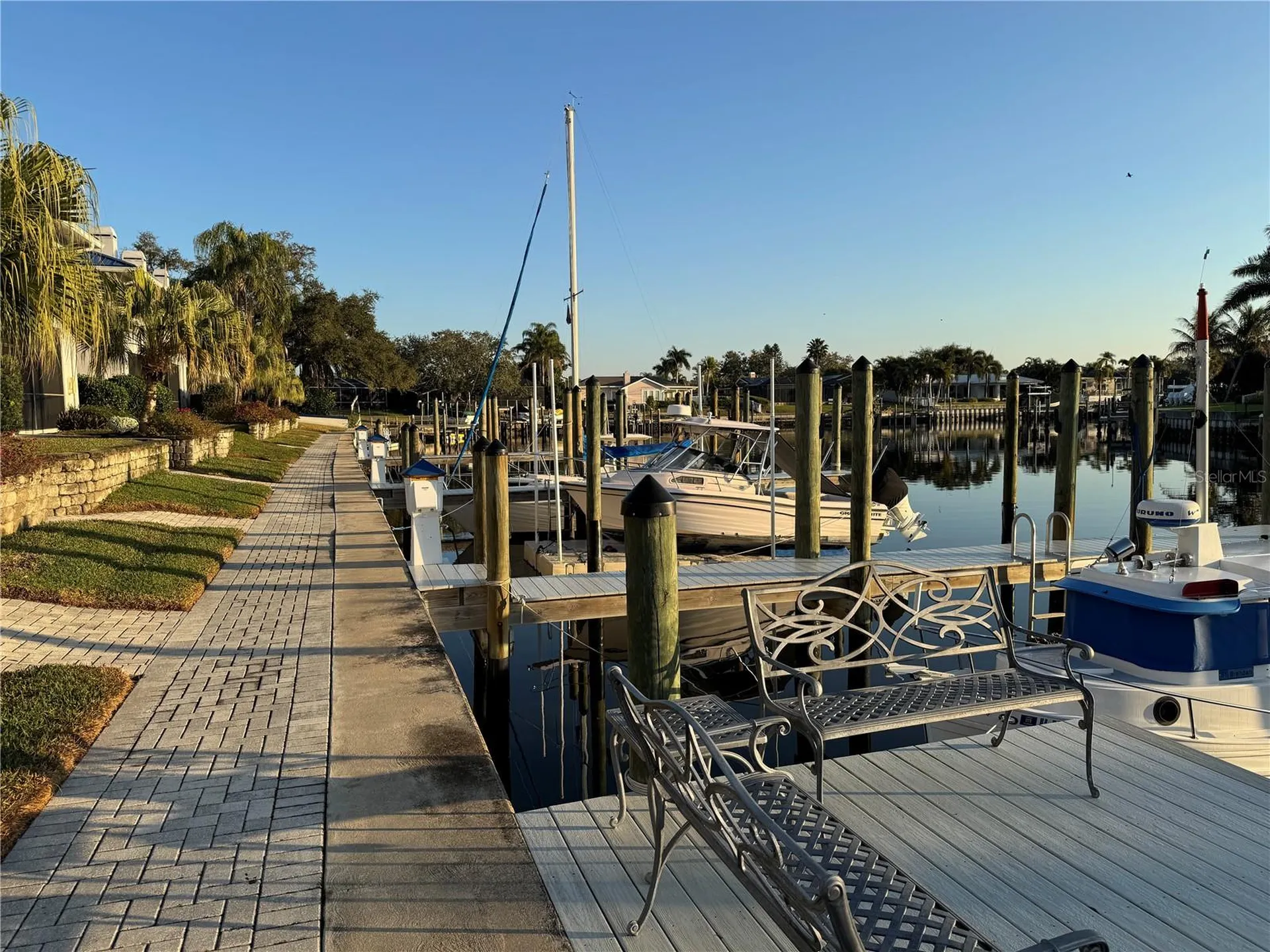 1683 Watermark Circle NE St Petersburg FL 33702