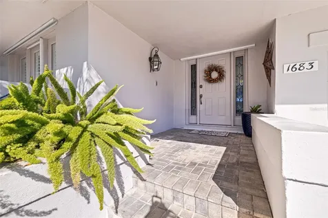 1683 Watermark Circle NE St Petersburg FL 33702
