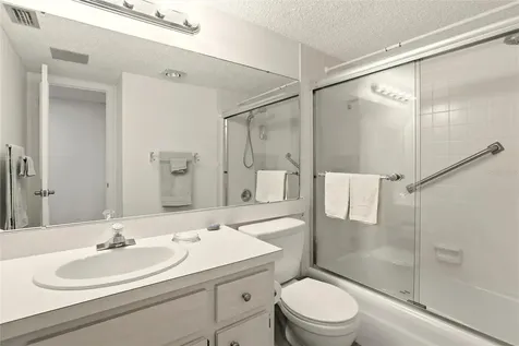 1400 1st Avenue W Bradenton FL 34205