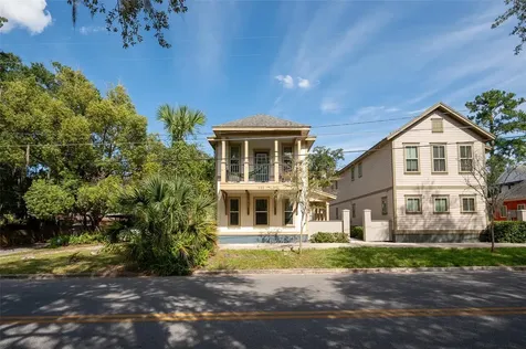 711 NW 10th Street Gainesville FL 32601