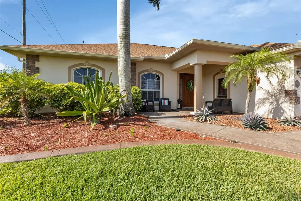 10127 Lebanon Drive Port Charlotte FL 33981