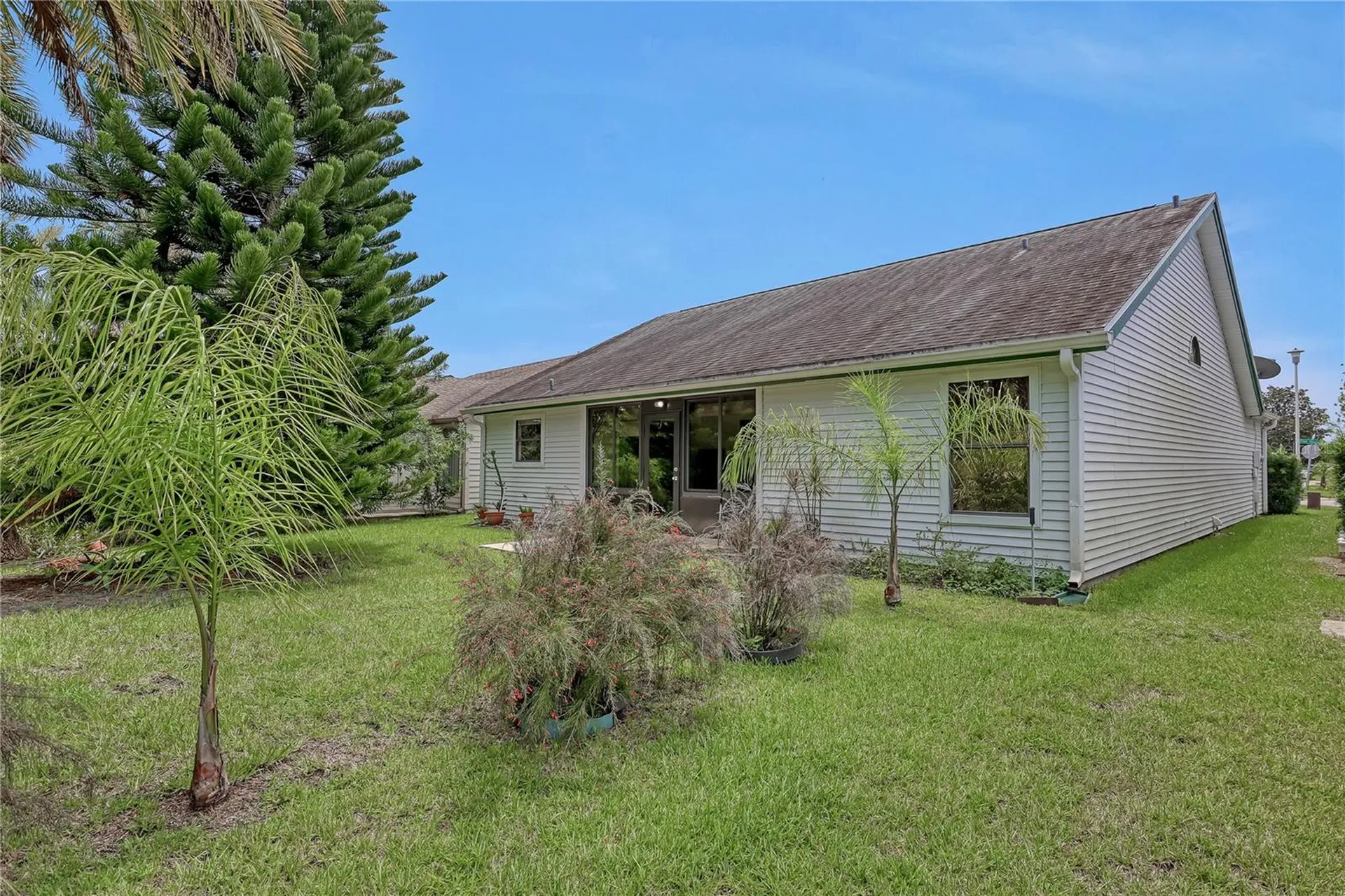 778 Pine Shores Circle New Smyrna Beach FL 32168